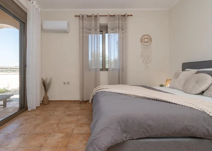Casa Maria With Private Pool & Sea View *